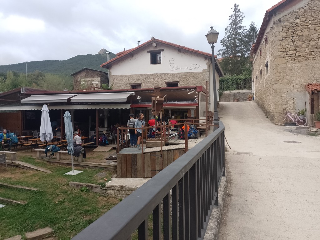 Lovely cafe by the river: page 37