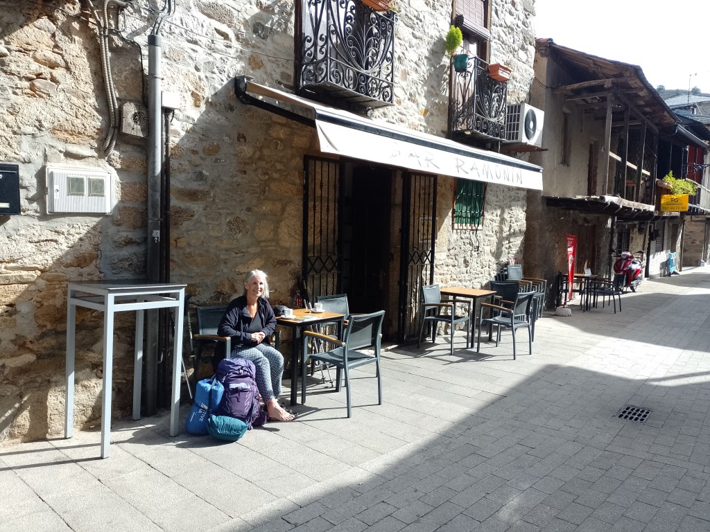 Tea break in Mollinaseca: page 189