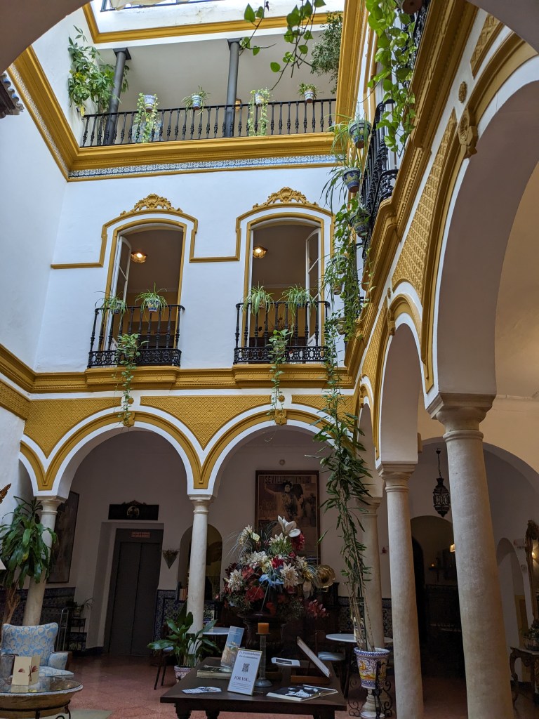 Hotel Abanico: page 40